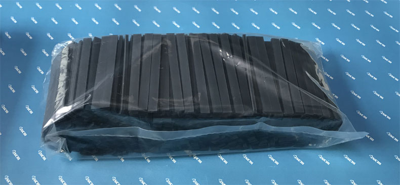 Silicone Rubber Zebra Inter-Connectors透明夹层YS